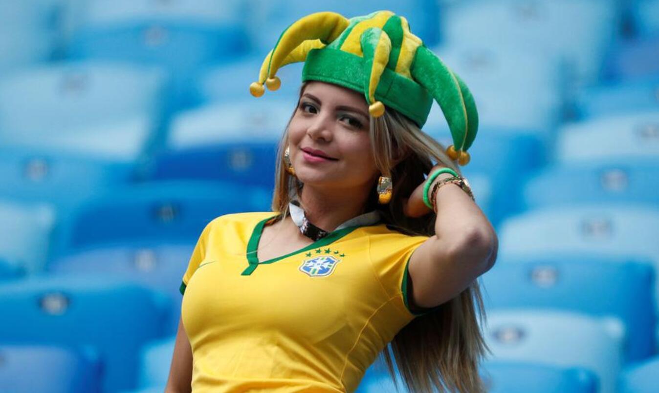 包含冰岛球队惊艳表现，成功杀入淘汰赛的词条